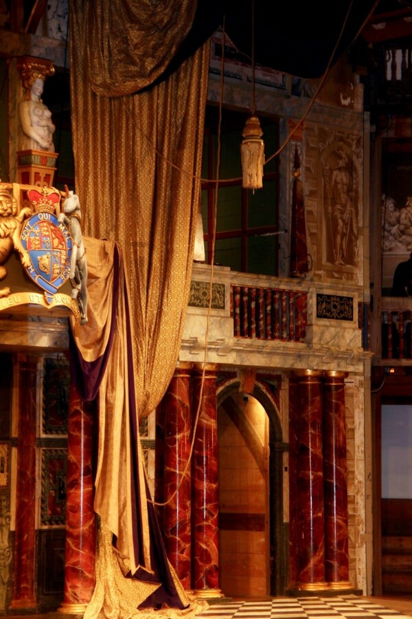 Theaterblut | ©Mary Bettini Blank/Pixabay | Cantus Theaterverlag